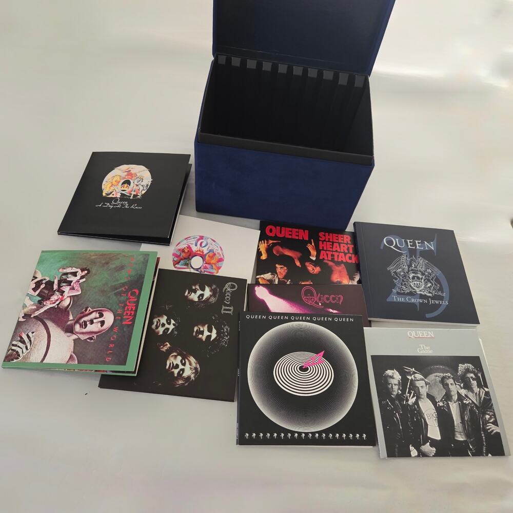 Queen The Crown Jewels 8 CD Box Set Rock Blue Velvet Hollywood Records 25 Years